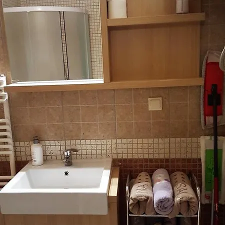 Mimi 302 Eko Fis * ヴラシチ